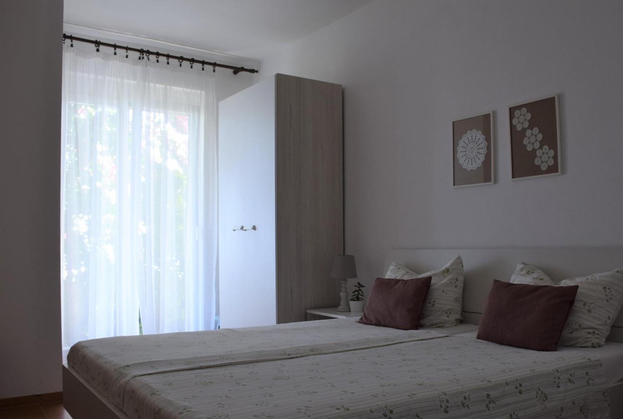 בפורטורוז Apartments Fink מראה חיצוני תמונה